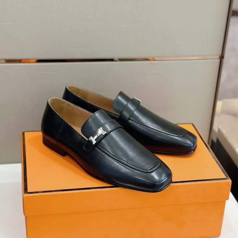 Hermes Shoe 